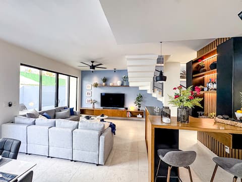 Popular Airbnb listing: Modern 3BR Home | Gated | Near Airport in Alfredo V. Bonfil