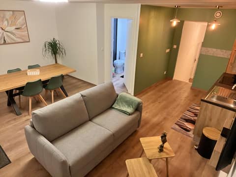 Top Airbnb: The Gui-vert 1 bedroom downtown Nevers in Nevers