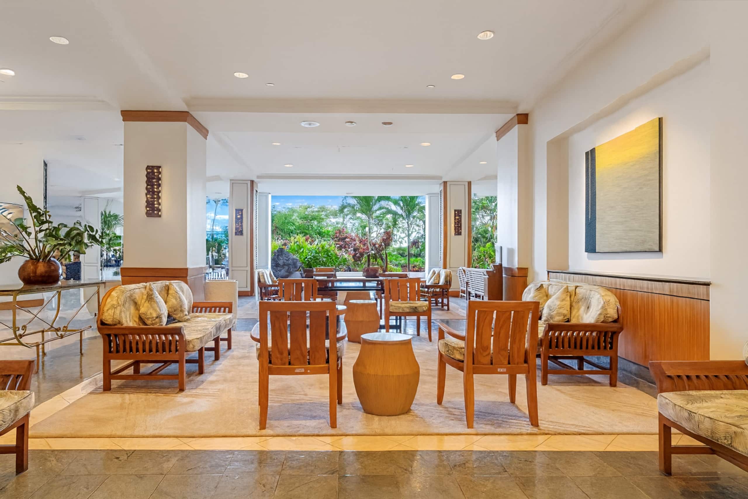 Condo in Honolulu · ★4.95 · 1 bedroom · 2 beds · 1 bath - Image 15