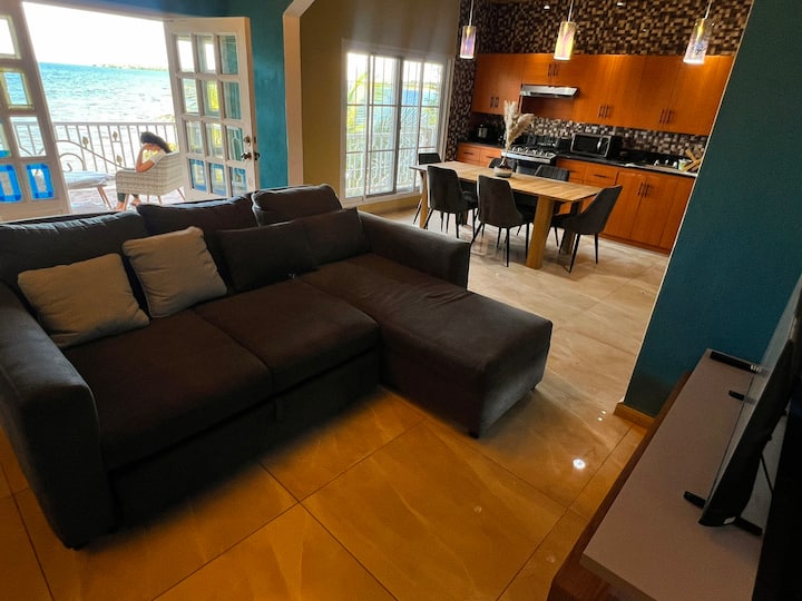 Casa Vista Al Caribe | Playa | Wifi | Billar | - Izabal