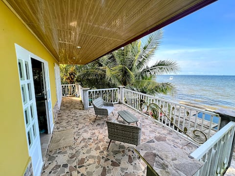 Casa Vista al Caribe | Beach | Wi-Fi | Pool Table |