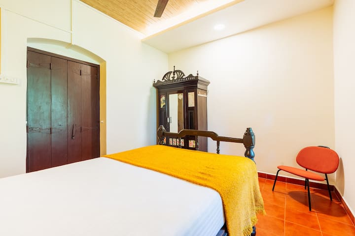 Bedroom 2 image 2