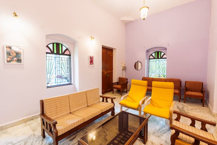 Living room image 2