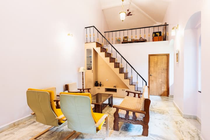 Living room image 1