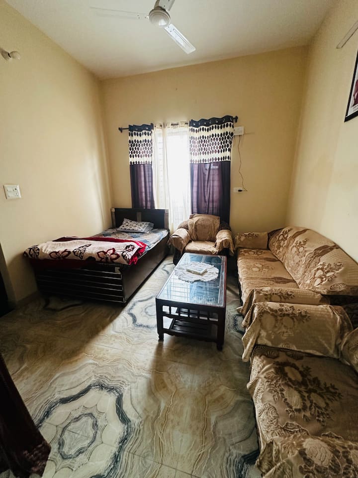 მისაღები ოთახი