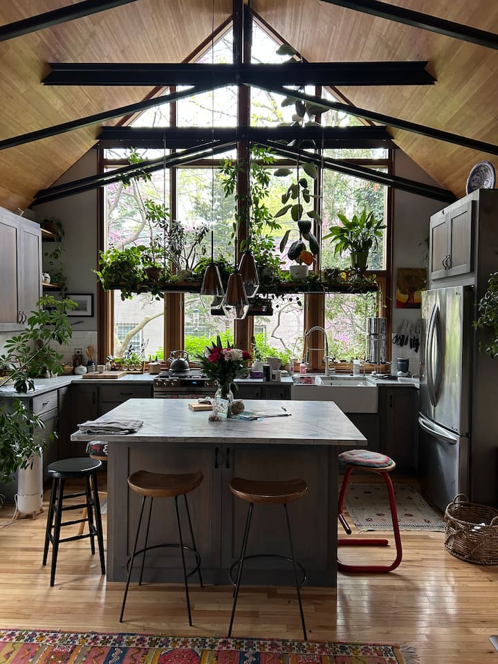 Beautiful And Cozy Chalet In The Heart Of Buffalo - Crystal Beach
