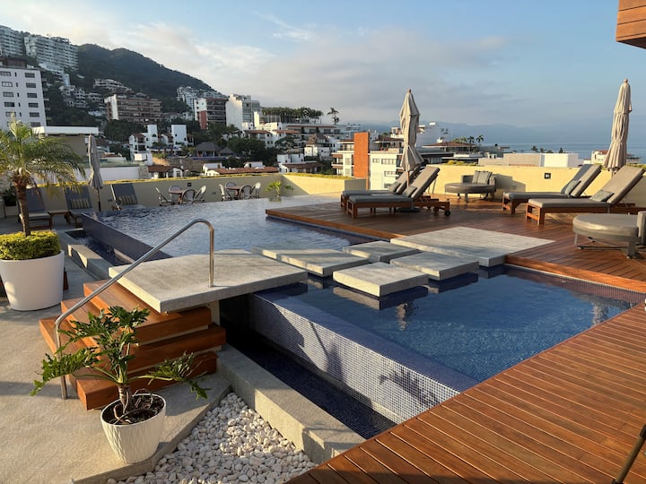 Comfort, Luxury And The Best Location In Zr! - Puerto Vallarta