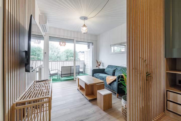 Belle Suite Avec Balcon Et Clim Au Cœur Du Port - Saint-Jean-Cap-Ferrat