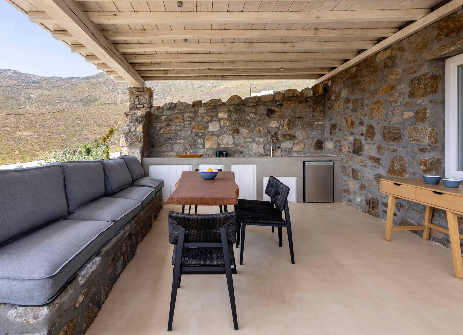 Unique bungalow overlooking Agios Sostis beach — foto 2