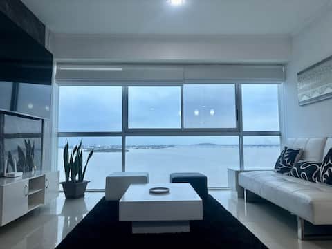 Riverfront 1, Luxury Suite | River View