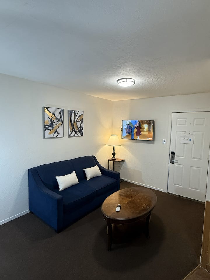 2 Bedroom / 2 Bath Condo In A Hotel - City Center - South Lake Tahoe, CA