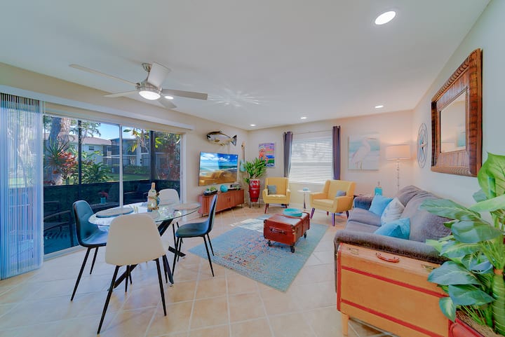 "Tortuguita Marina" Available Now From Super Hosts - 라르고