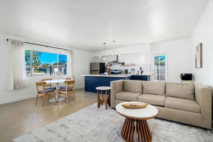 Desert Boho 1 Bedroom Walk To Downtown Jt - Joshua Tree, CA