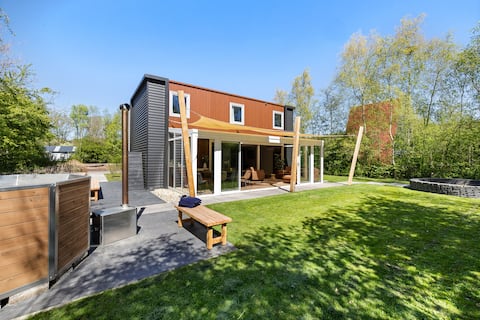 Bosresort Juni - Modern spacious villa with hot tub