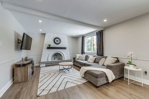 Popular Airbnb listing: Private Apartment - 3 Bedrooms with Queen Beds in Cooksville
