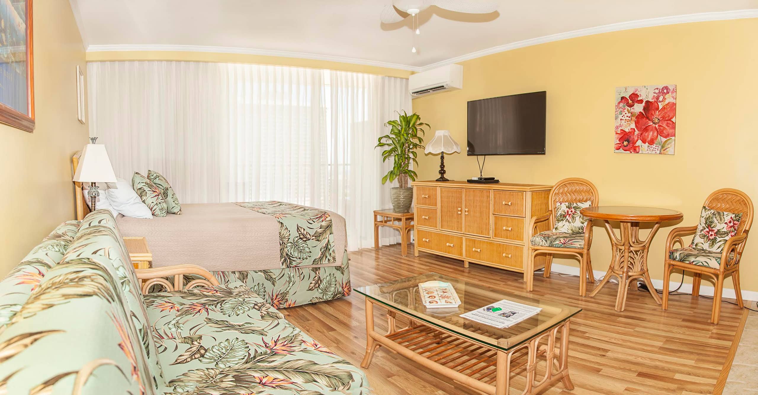Condo in Honolulu · ★4.86 · Studio · 2 beds · 1 bath - Image 3