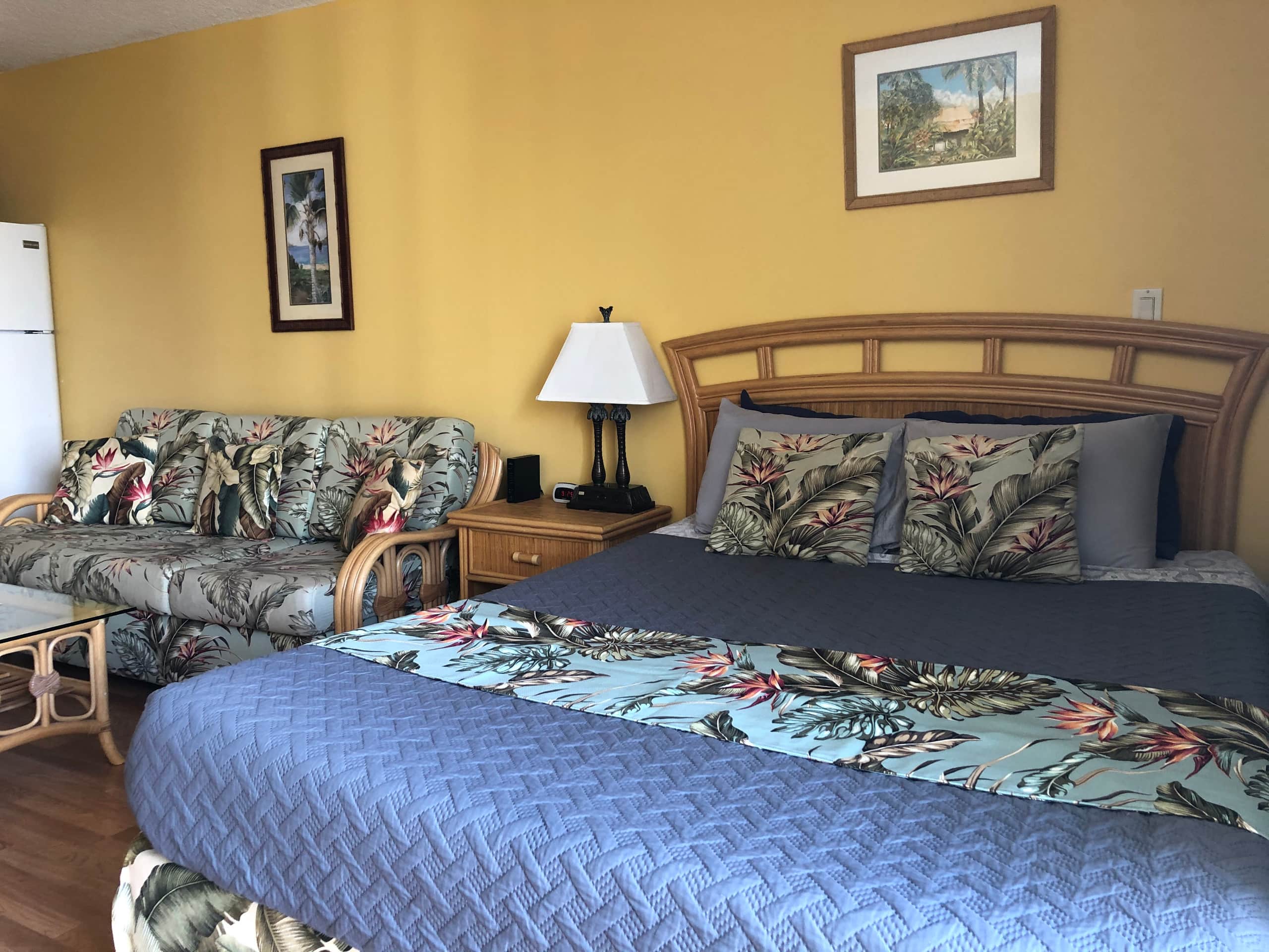 Condo in Honolulu · ★4.86 · Studio · 2 beds · 1 bath - Image 65