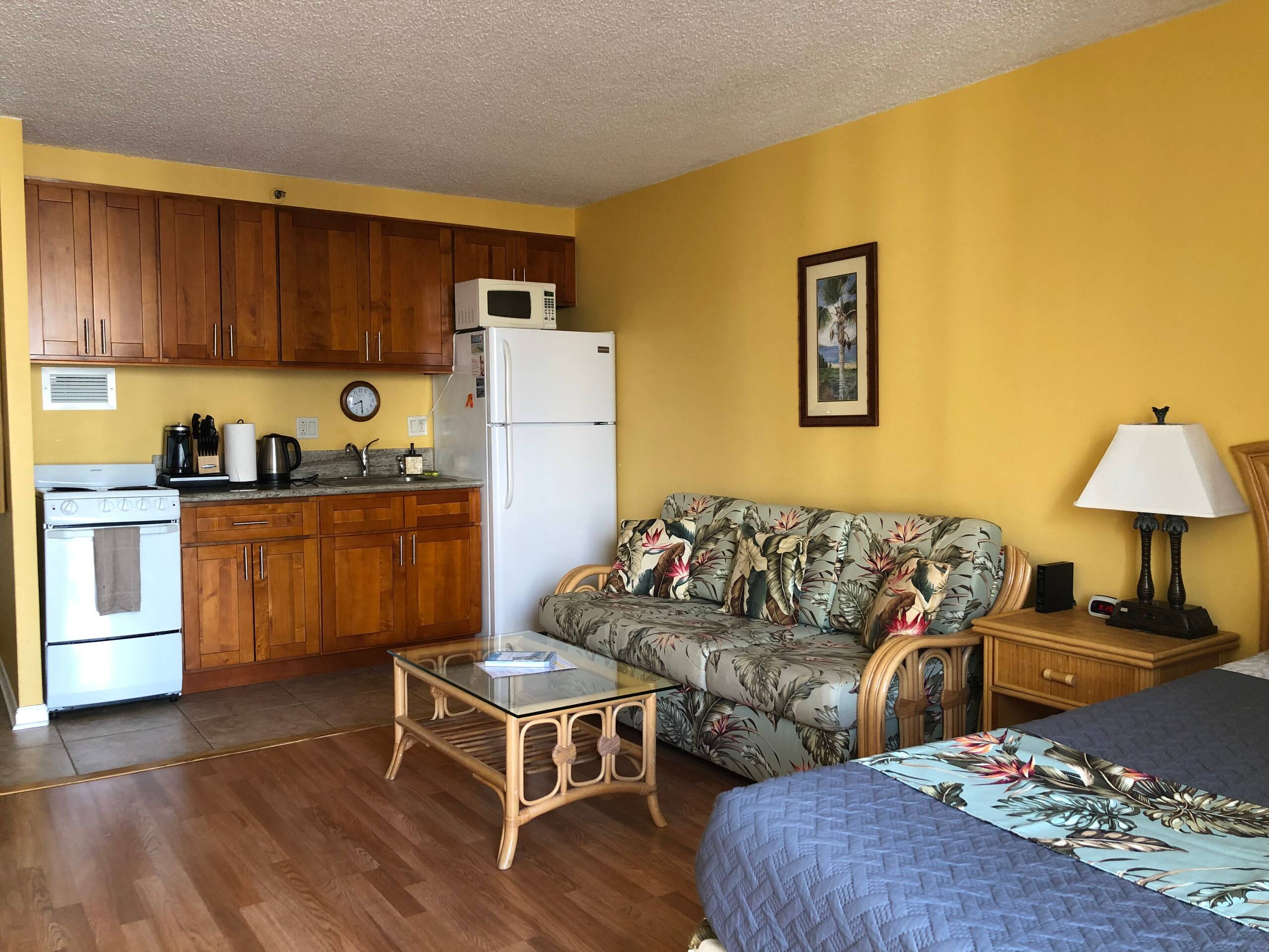 Condo in Honolulu · ★4.86 · Studio · 2 beds · 1 bath - Image 78