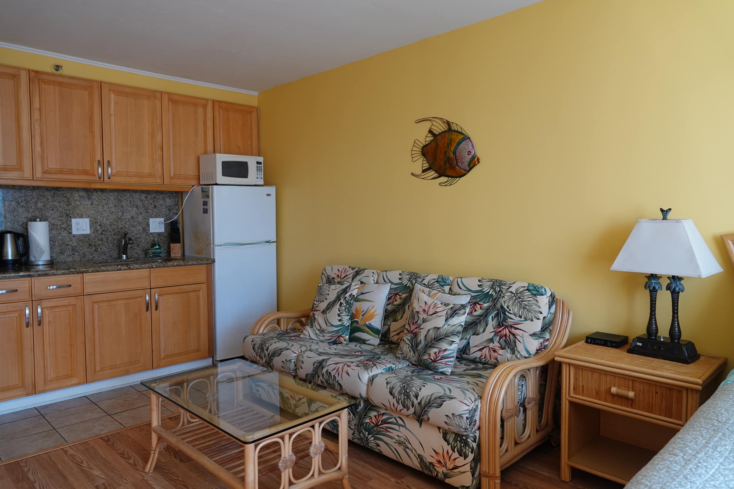 Condo in Honolulu · ★4.86 · Studio · 2 beds · 1 bath - Image 9