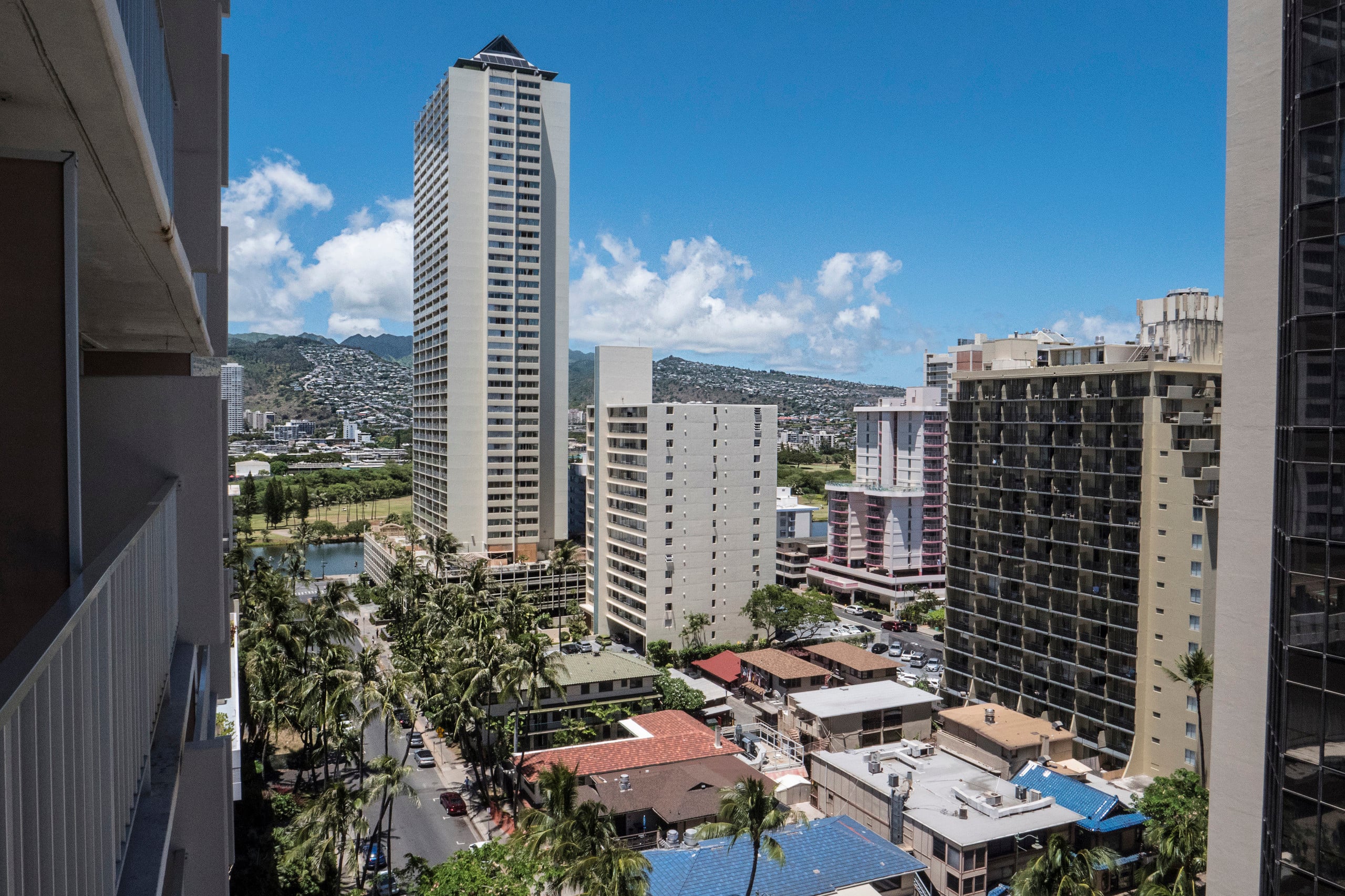 Condo in Honolulu · ★4.86 · Studio · 2 beds · 1 bath - Image 68