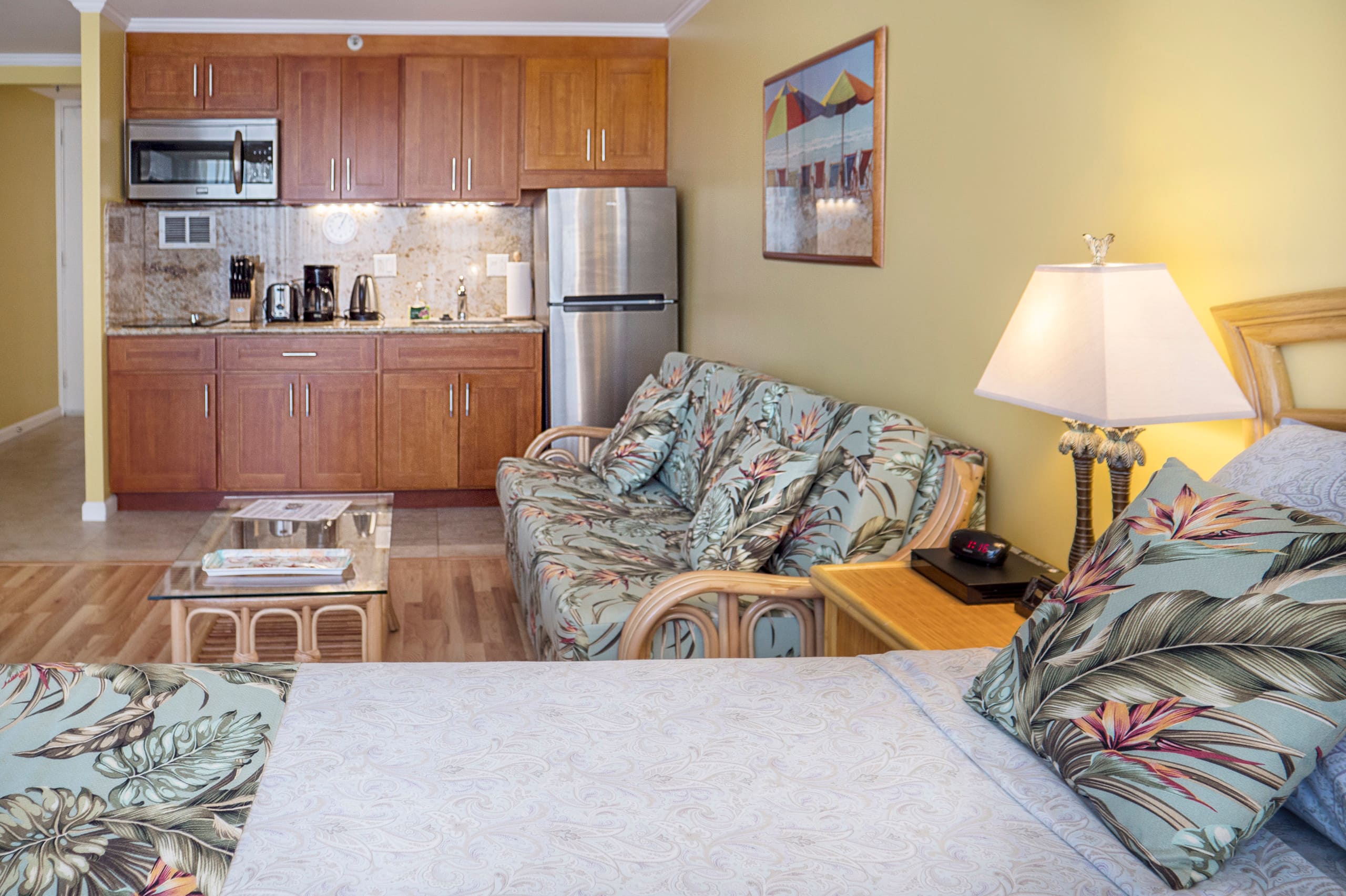 Condo in Honolulu · ★4.86 · Studio · 2 beds · 1 bath - Image 67