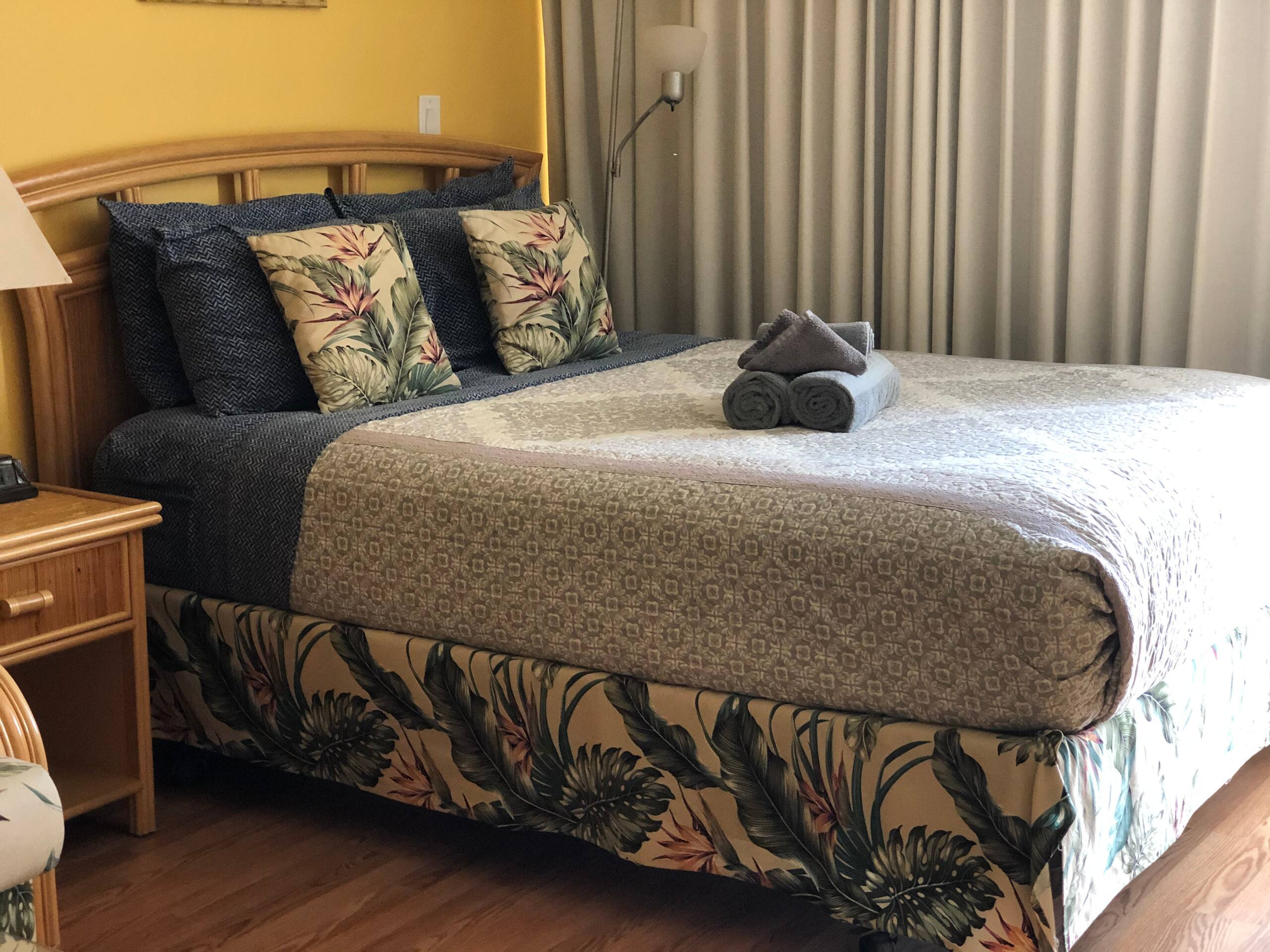 Condo in Honolulu · ★4.86 · Studio · 2 beds · 1 bath - Image 61