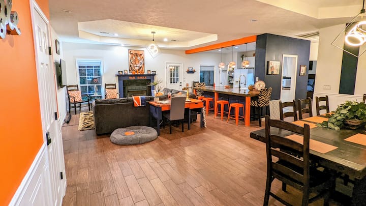 New! Tigerranch | Two Homes, 20 Acres, Sleeps 14 - Alabama