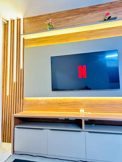 Top Airbnb: Complete Apartment. 3/4, 2 parking spaces, near Iracema statue. in Praia De Iracema