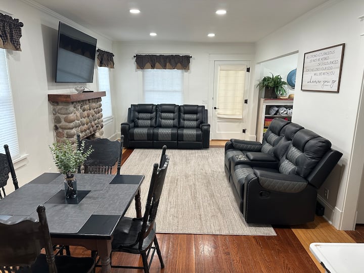 Cozy 3 Bedroom Home In Middlebury - Shipshewana, IN