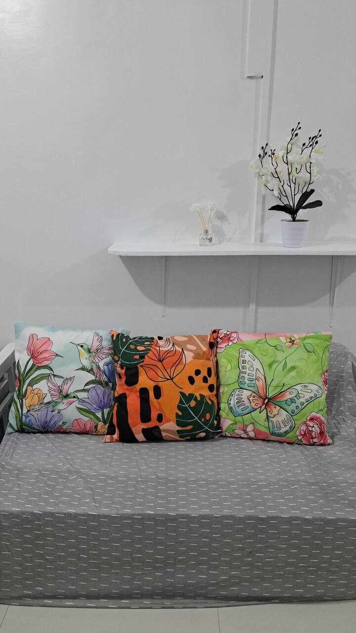 White Studio (Kriegz Pad 2)
Your Cozy Studio - Kidapawan City