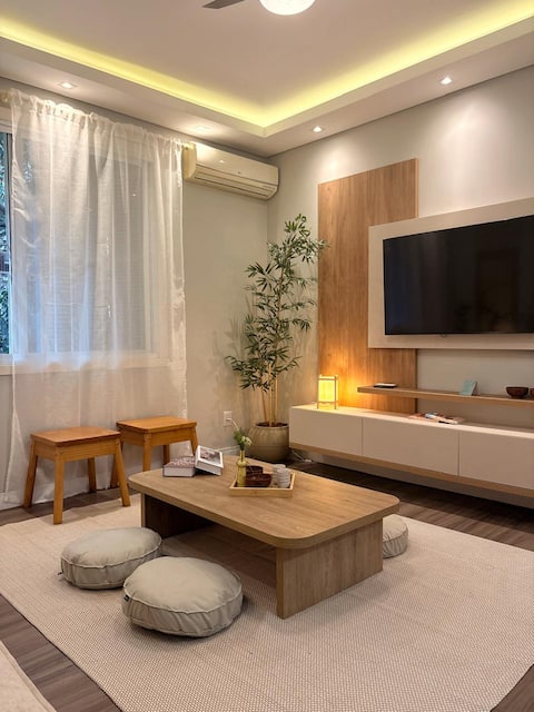 Popular Airbnb listing: Meet Korea Viva a Coreia em Porto Alegre! in Mont’serrat