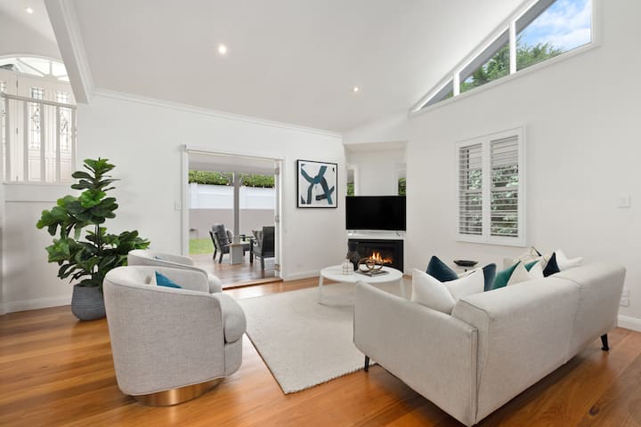 Coastal Escape Close To Harbour And Beach - Manly