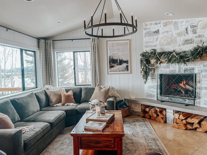 Sweet Water Cabin – Lake View Cabin With Hot Tub - Bear Lake