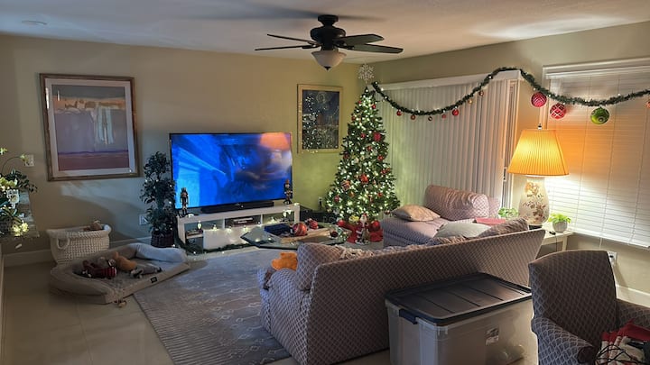 Palmstone Oasis – Desert Retreat ( 3bd, 2bath) - Desert Hot Springs, CA