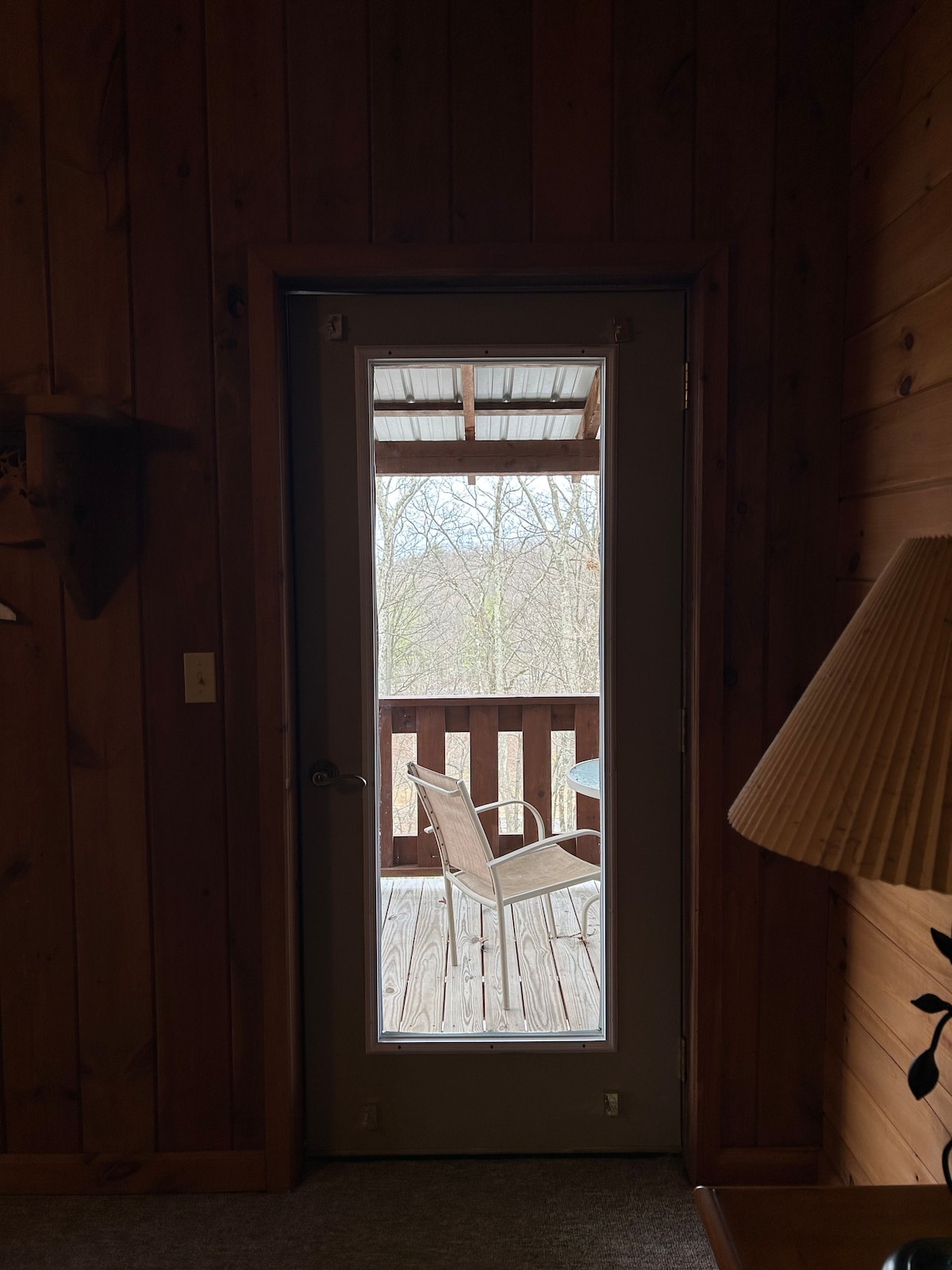 Bedroom 3 — Wooden Log Details & Closet
