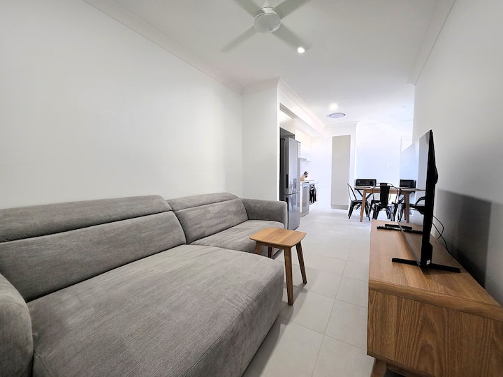 Lasek Duplex (Seq) - 5 Bedroom 3 Bathroom - Caboolture