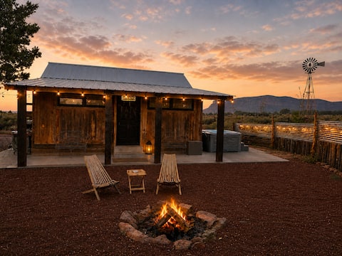 Cozy Rustic Cabin on 400 Acre Ranch by Zion Bryce