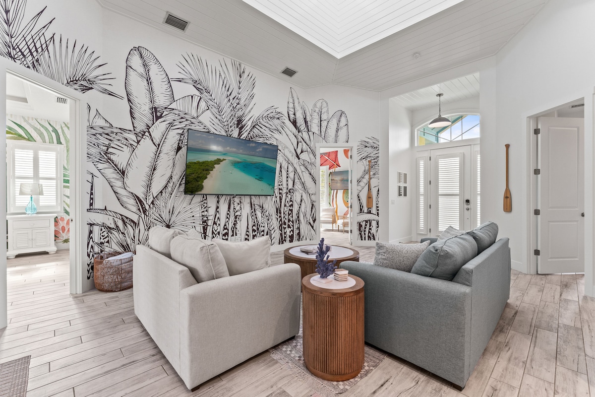 Backyard Oasis | Game Room | Luxury | Heated Pool - Houses for