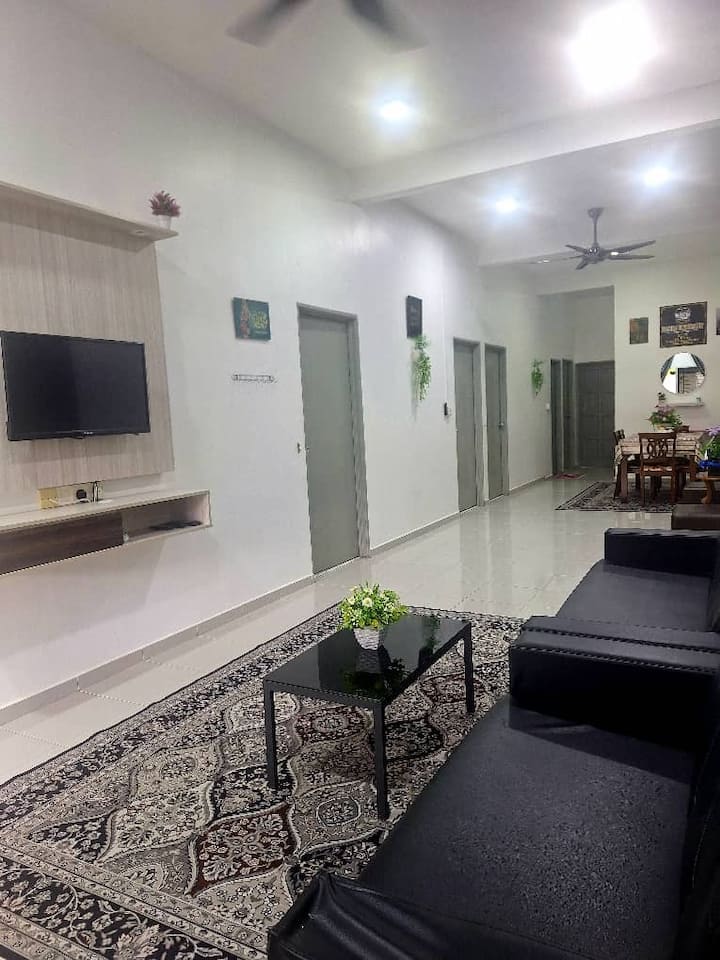 (Muslim) Homestay Near Hoshas, 4 Br With Ac - Temerloh