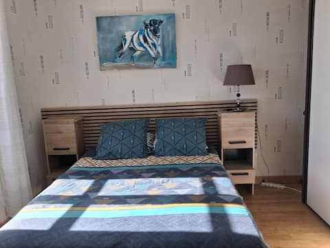 Airbnb performant: 50 sqm apartment, quiet area à Le Creusot