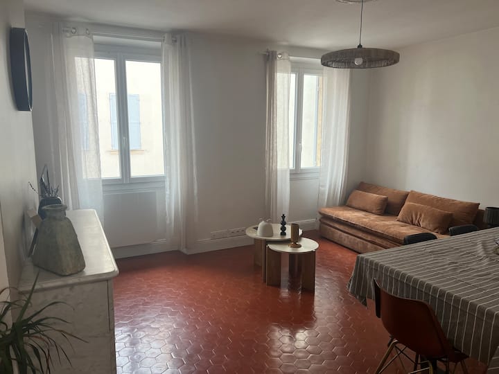 Charmant Appartement Haussemannien - Toulon