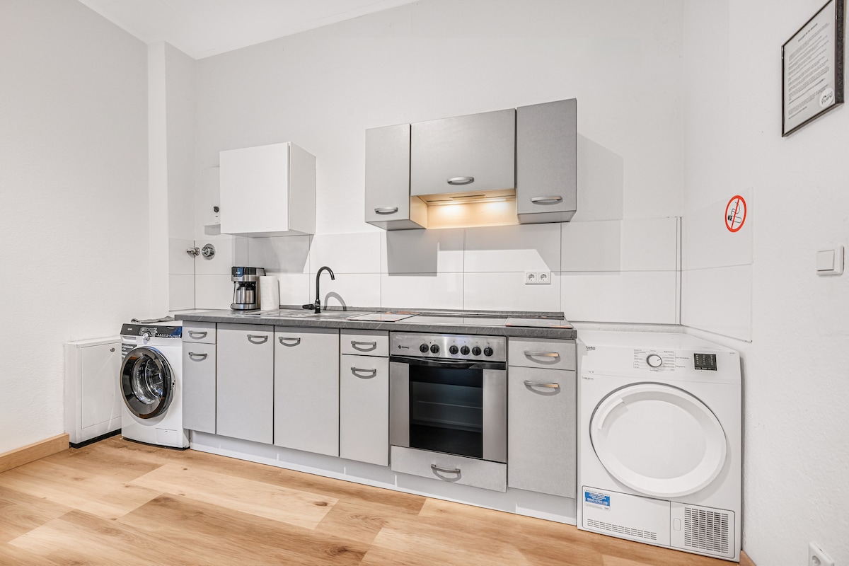 Successful Airbnb property: Perfect for 5 Guests - Netflix - Parking in Obermeiderich