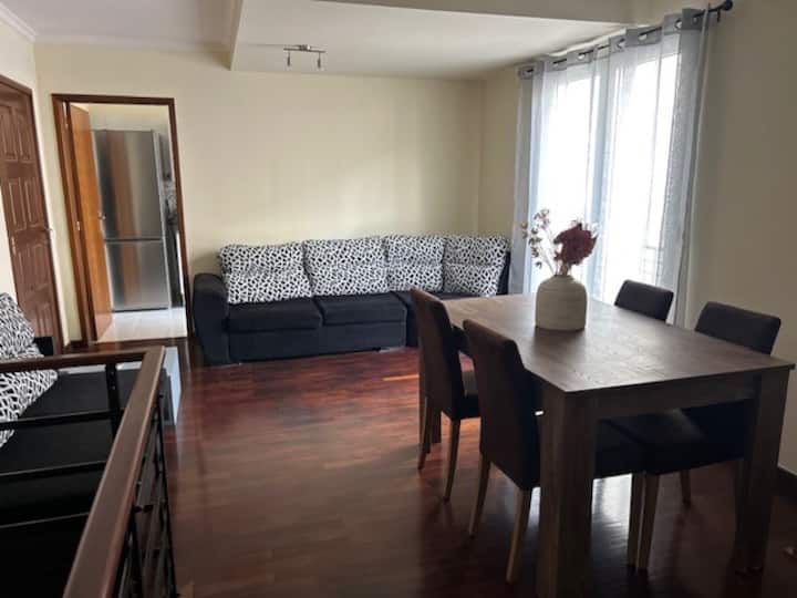 Caniço - Easy Stay
  2 Bed / 1.5 Bath Apartment - Caniço