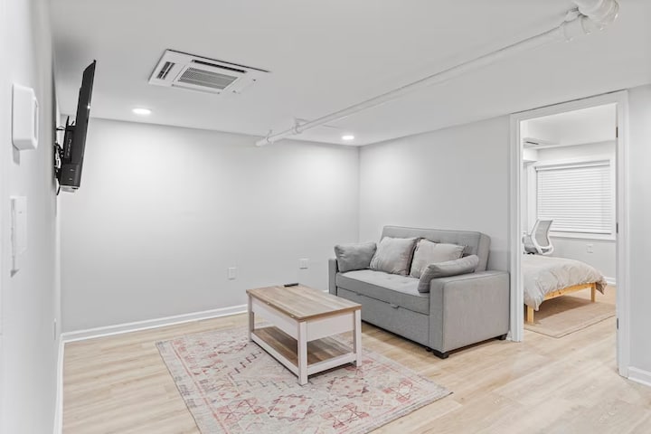 Central & Spacious In Dupont/admo - Downtown, DC