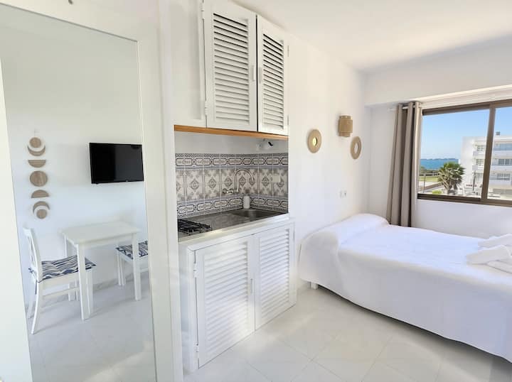 Estudio Céntrico Con Vistas Al Lago - Formentera