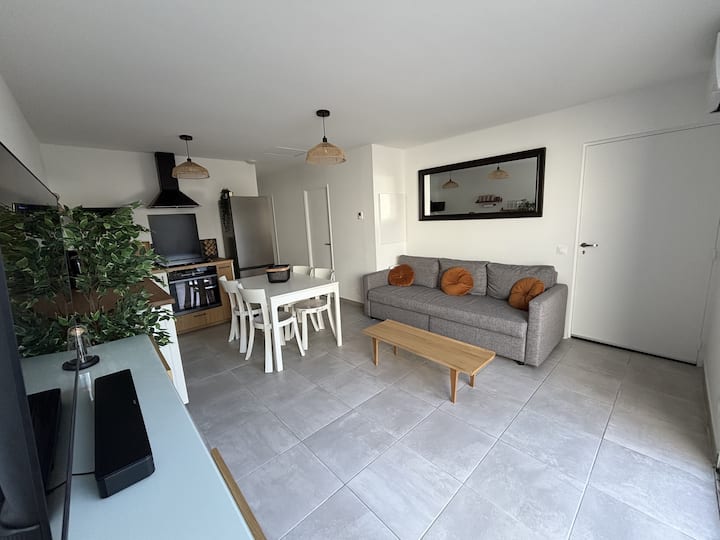 Emplacement De 2 Logements Indépendants Autonomes - Pertuis