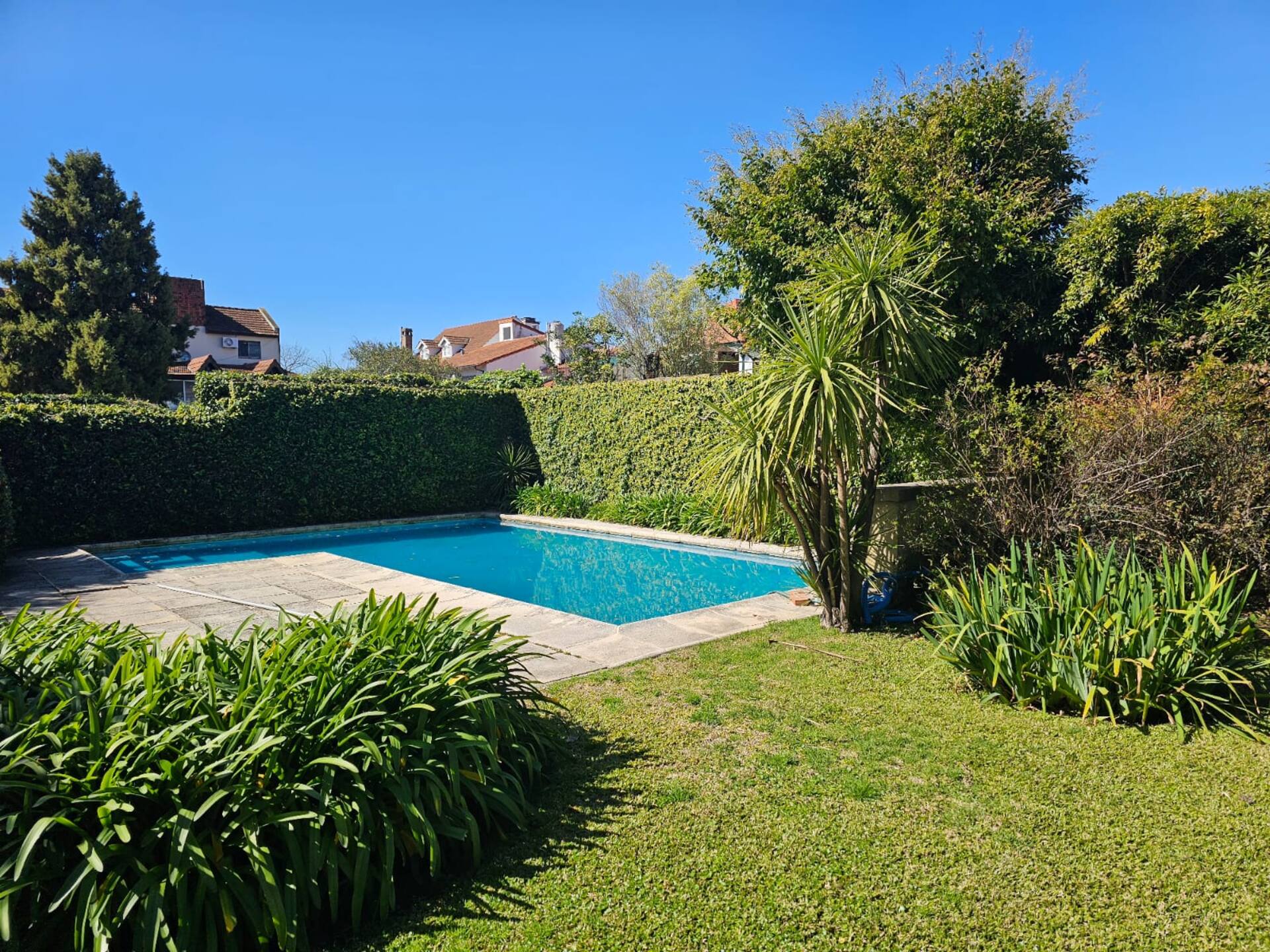 Apartamento de 5 quartos em Martínez com jardim e piscina