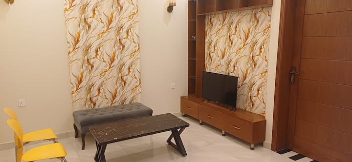Nature's Nest -2 Bed Home Near Izmir Town Lahore - Lahore