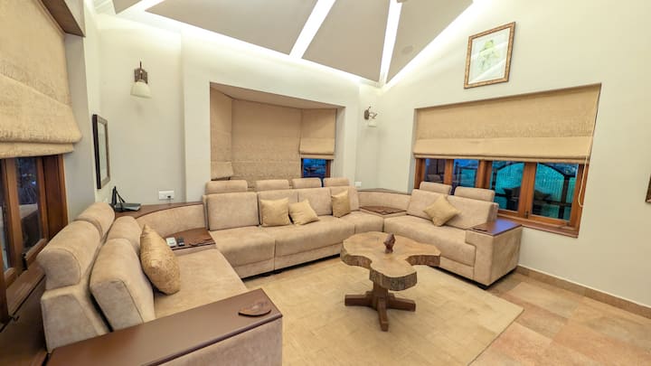 Living room image 1
