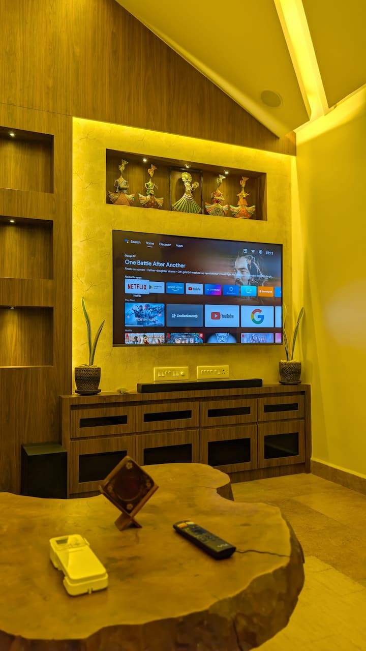 Living room image 6